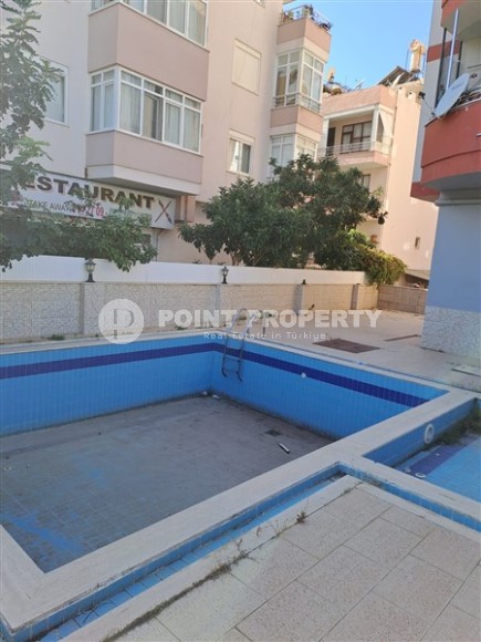 Large two-level apartment 2+1, with a total area of 200 m2, on the 5th floor with an attic, in the center of Oba district-id-7120-photo-16