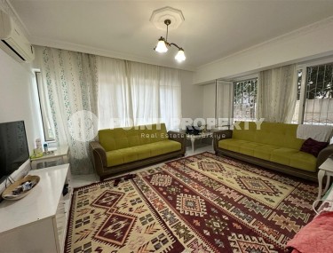 Inexpensive furnished apartment 100 meters from the famous Cleopatra Beach, in the center of Alanya-id-7122-photo-1