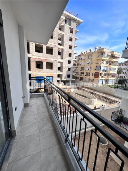 Новая квартира с качественной чистовой отделкой в 800 метрах от моря, в центре Аланьи-id-7124-фото-9