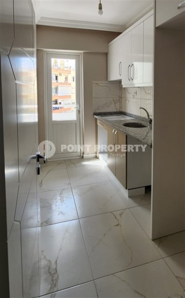 Доступная по цене квартира в 800 метрах от пляжа и набережной, в центре популярного Средиземноморского курорта - Аланья-id-7126-фото-2