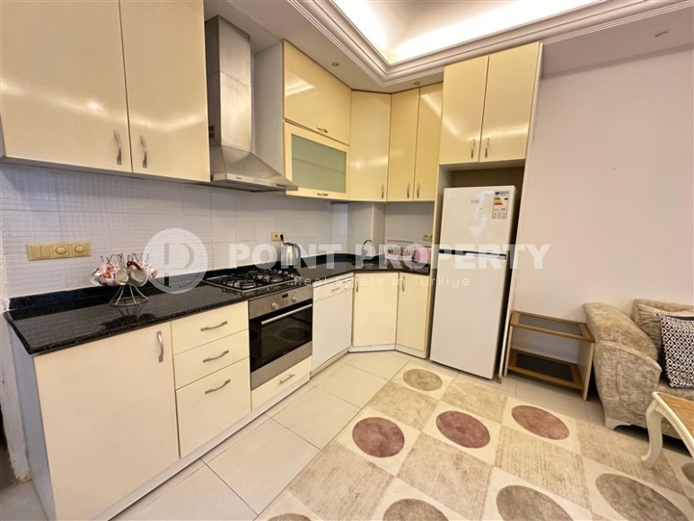 Уютная благоустроенная квартира с мебелью и бытовой техникой, в центре популярного района Аланьи - Нижняя Оба-id-7127-фото-3