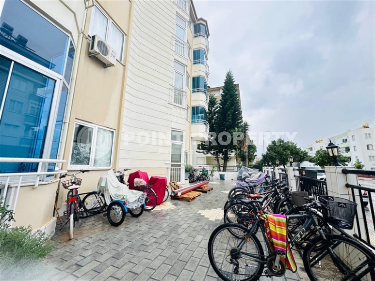 Уютная благоустроенная квартира с мебелью и бытовой техникой, в центре популярного района Аланьи - Нижняя Оба-id-7127-фото-11