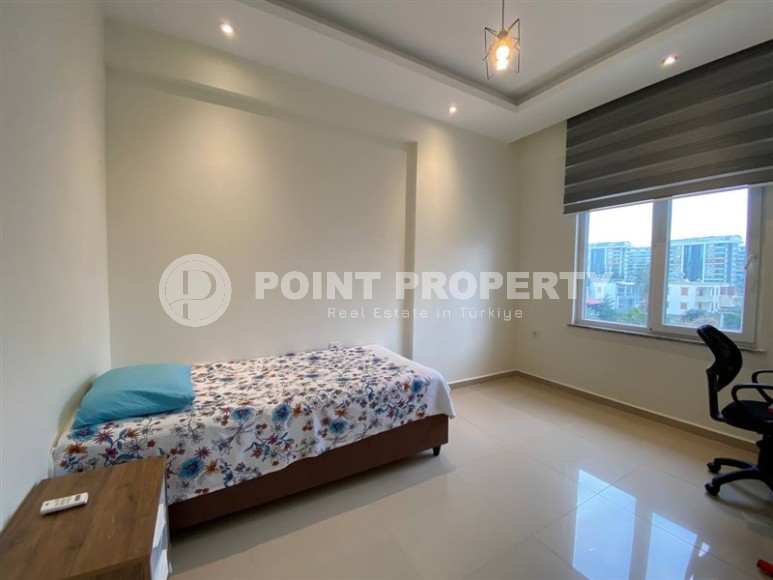 Ready-to-move-in apartment with furniture and household appliances in a new residential complex, commissioned in 2022-id-7130-photo-4