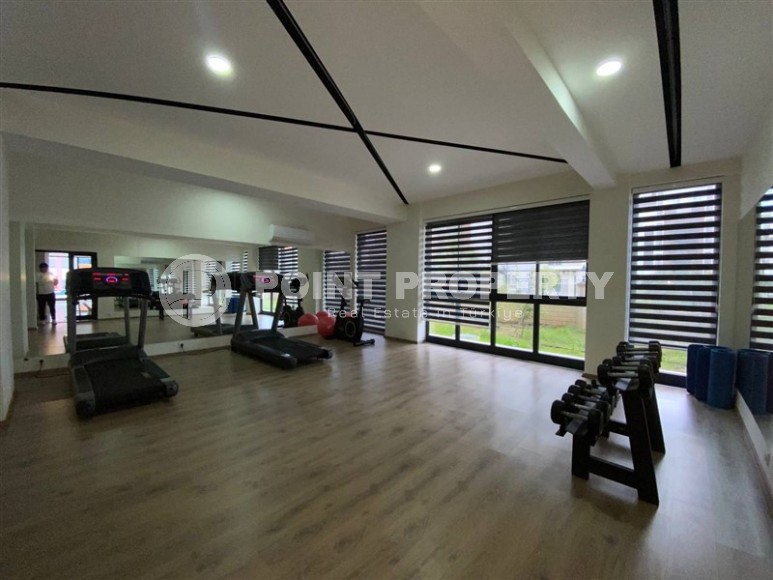 Ready-to-move-in apartment with furniture and household appliances in a new residential complex, commissioned in 2022-id-7130-photo-13