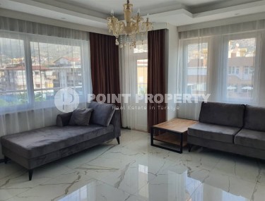 Квартира с новым ремонтом, современной мебелью и бытовой техникой, в 100 метрах от пляжа Клеопатры-id-7131-фото-2