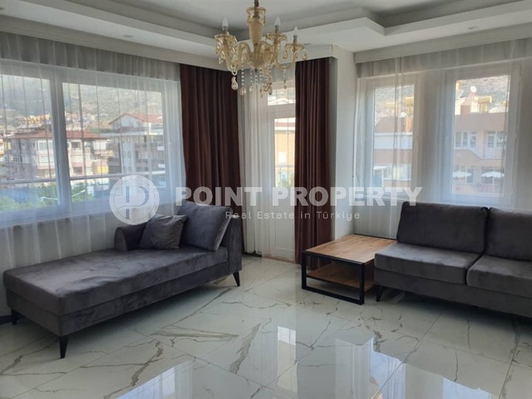 Квартира с новым ремонтом, современной мебелью и бытовой техникой, в 100 метрах от пляжа Клеопатры-id-7131-фото-2