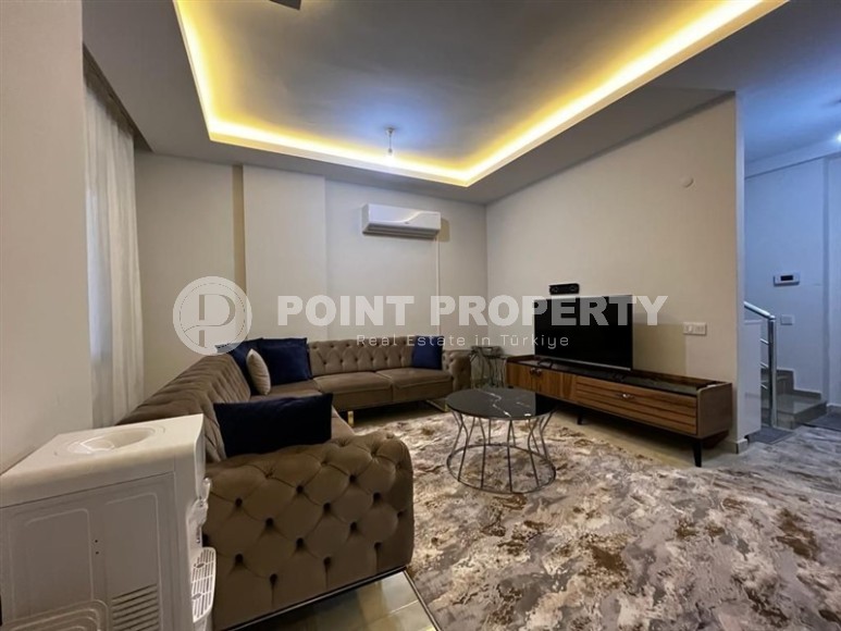 Spacious duplex apartment on the 5th floor with an attic, in a prestigious area of Alanya - Upper Oba-id-7134-photo-2