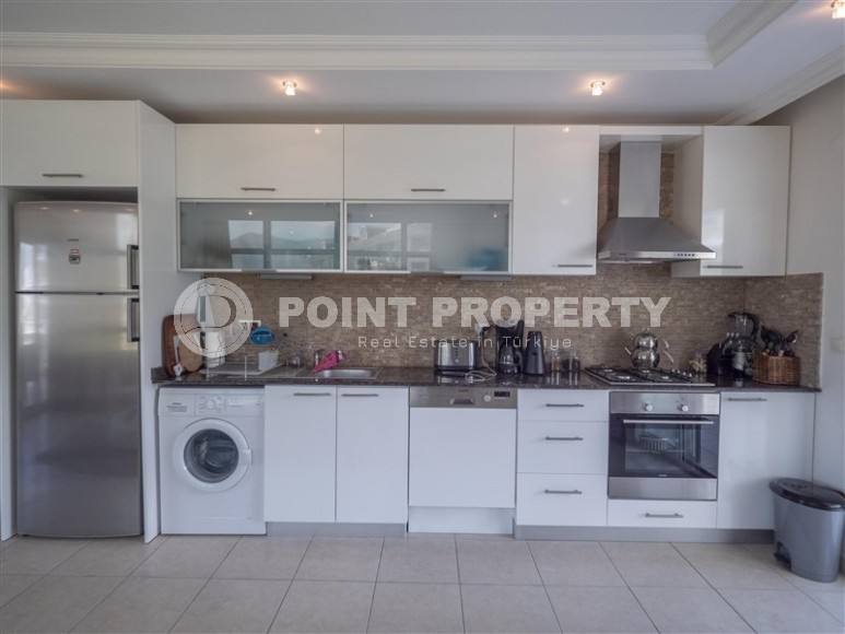 Светлая, атмосферная квартира с современным дизайном, в 900 метрах от пляжа и набережной-id-7137-фото-3