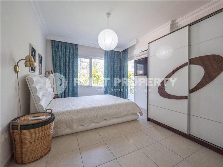 Светлая, атмосферная квартира с современным дизайном, в 900 метрах от пляжа и набережной-id-7137-фото-4