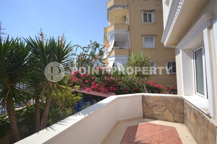 Cozy apartment with furniture and household appliances 300 meters from the sea, in the center of a quiet area of Alanya - Tosmur-id-7138-photo-10