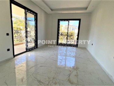 Двухуровневая квартира 2+1 с панорамным видом на Торосские горы, на 4-м этаже с мансардой в новой резиденции, введенной в эксплуатацию в 2023 году-id-7140-фото-4