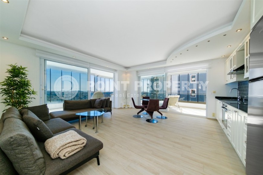 Atmospheric 2+1 apartment with a large glazed balcony, 900 meters from the sea, in a quiet area of Alanya - Avsallar-id-7143-photo-1