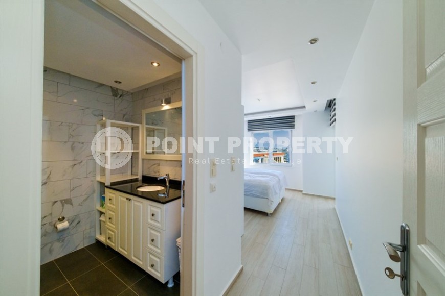 Atmospheric 2+1 apartment with a large glazed balcony, 900 meters from the sea, in a quiet area of Alanya - Avsallar-id-7143-photo-8