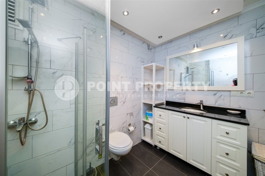 Atmospheric 2+1 apartment with a large glazed balcony, 900 meters from the sea, in a quiet area of Alanya - Avsallar-id-7143-photo-9