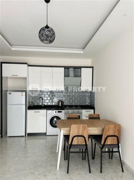 Ready-to-move-in apartment with furniture and household appliances 1400 meters from the sea, in the Avsallar area-id-7147-photo-4