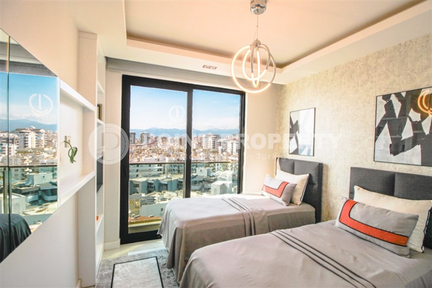 Stylish apartment with designer renovation on the first line from the sea, in the center of the modern area of Alanya - Mahmutlar-id-7149-photo-9