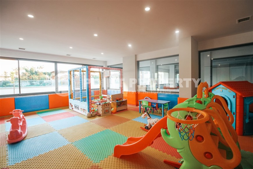 Stylish apartment with designer renovation on the first line from the sea, in the center of the modern area of Alanya - Mahmutlar-id-7149-photo-20