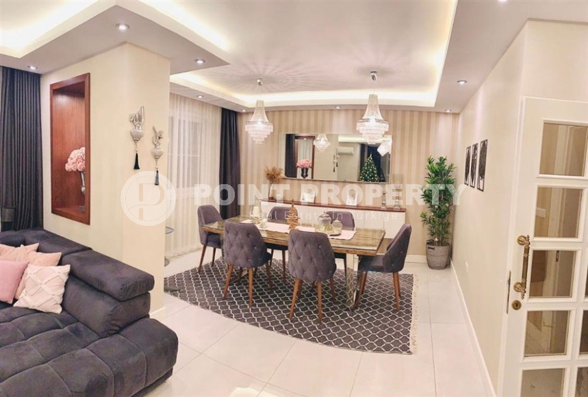 Large two-level apartment 4+1, with a total area of 230 m2, in the picturesque area of Alanya - Konakli-id-7151-photo-2