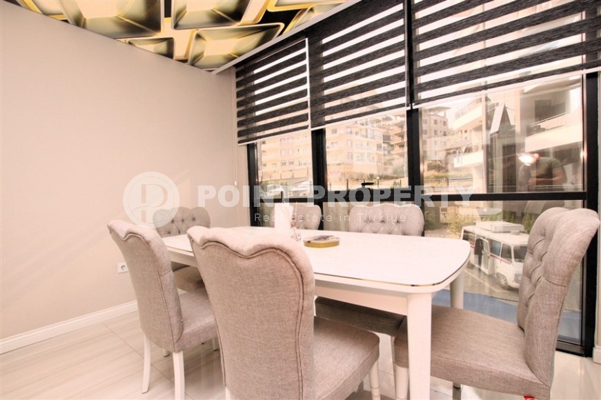 Spacious 3+1 apartment two and a half kilometers from the sea, in a prestigious area of Alanya - Upper Oba-id-7152-photo-2