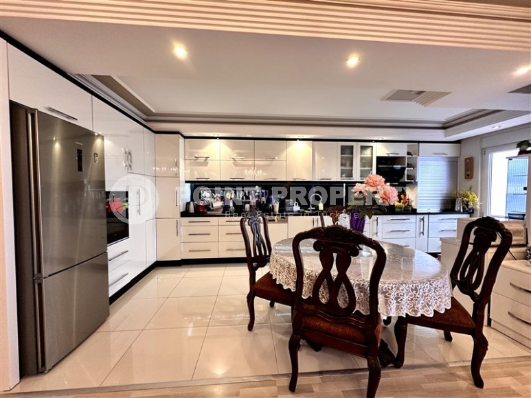 Атмосферная квартира с видом на море, на 7-м этаже в жилом комплексе с богатой внутренней инфраструктурой-id-7155-фото-4