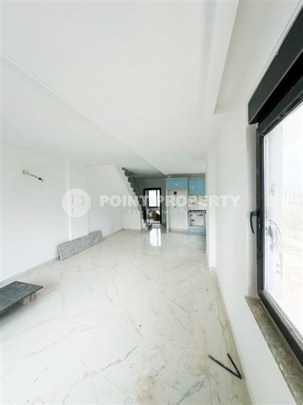 Двухуровневая квартира 2+1 в жилом комплексе на завершающем этапе строительства, в 300 метрах от моря-id-7158-фото-3