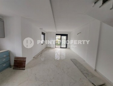 Двухуровневая квартира 2+1 в жилом комплексе на завершающем этапе строительства, в 300 метрах от моря-id-7158-фото-4