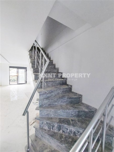 Двухуровневая квартира 2+1 в жилом комплексе на завершающем этапе строительства, в 300 метрах от моря-id-7158-фото-8