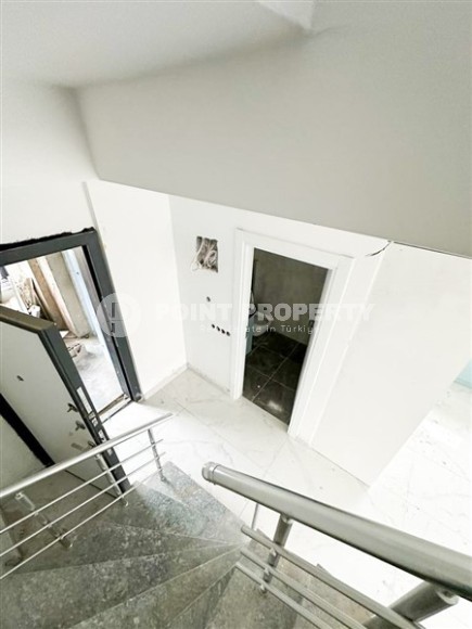 Двухуровневая квартира 2+1 в жилом комплексе на завершающем этапе строительства, в 300 метрах от моря-id-7158-фото-9