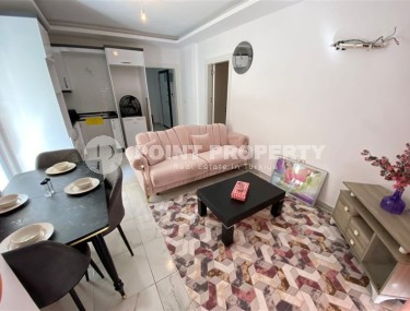 Bright, cozy apartment 1+1, with a total area of 60 m2, in the center of the popular area of Alanya - Mahmutlar-id-7162-photo-1