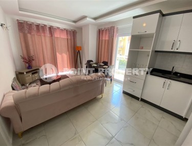 Bright, cozy apartment 1+1, with a total area of 60 m2, in the center of the popular area of Alanya - Mahmutlar-id-7162-photo-2