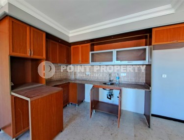 Панорамная двухуровневая квартира с роскошным видом на море, в ухоженном жилом комплексе с бассейном и садом-id-7168-фото-3