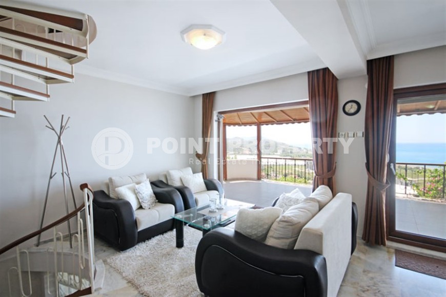 Трехэтажная вилла с панорамным видом на море, в живописном, экологически чистом районе Аланьи - Демирташ-id-7169-фото-2