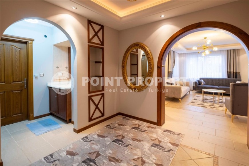 Comfortable apartment with modern design, furniture and household appliances 50 meters from the sea, in the center of Mahmutlar-id-7170-photo-6