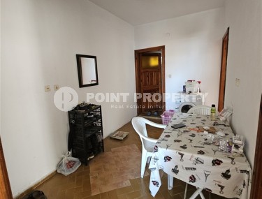 Недорогая квартира 1+1, общей площадью 75 м2, на 4-м этаже в доме 1995 года постройки-id-7172-фото-4