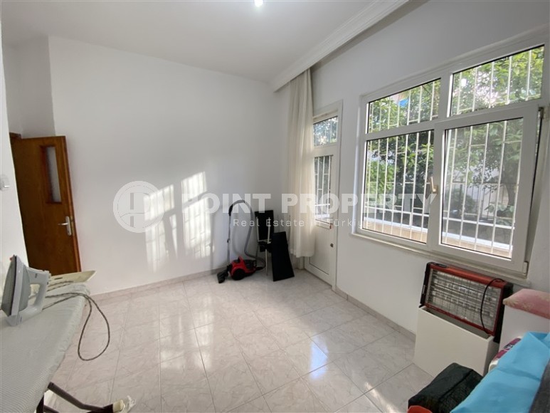 Доступная по цене квартира на 1-м этаже в доме 2003 года постройки, в километре от моря-id-7176-фото-6