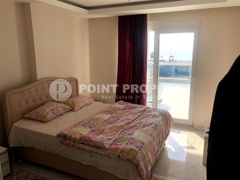 Панорамная квартира с роскошным видом на море, в 100 метрах от пляжа, в центре района Махмутлар-id-7183-фото-4