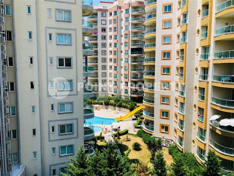 Inexpensive apartment with furniture and household appliances, on the 6th floor in a residential complex built in 2007-id-7196-photo-10