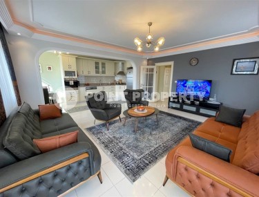 Comfortable apartment with furniture and household appliances 700 meters from the sea, in the center of the popular area of Alanya - Mahmutlar-id-7197-photo-1