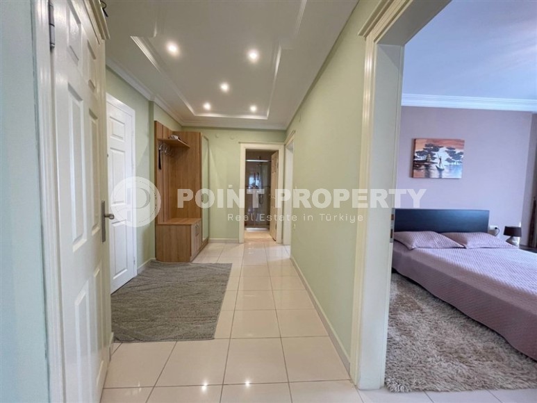 Comfortable apartment with furniture and household appliances 700 meters from the sea, in the center of the popular area of Alanya - Mahmutlar-id-7197-photo-7