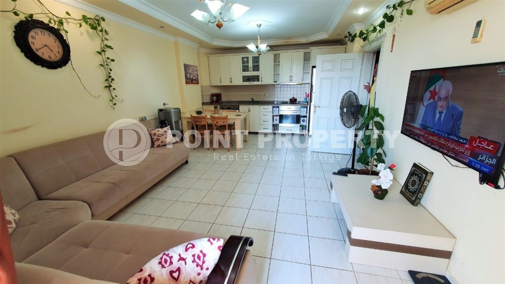 Comfortable, bright apartment on the 3rd floor 600 meters from the sea, in a quiet area of Alanya - Tosmur-id-7198-photo-2