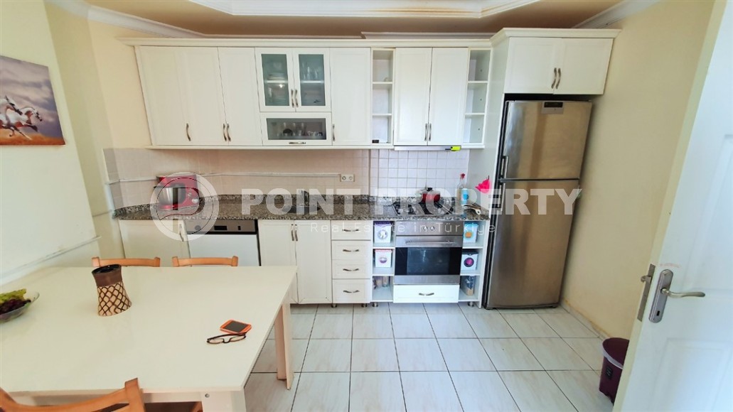 Comfortable, bright apartment on the 3rd floor 600 meters from the sea, in a quiet area of Alanya - Tosmur-id-7198-photo-3