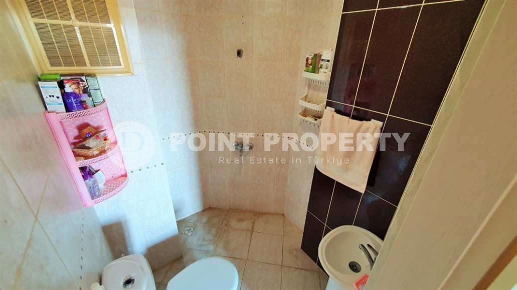 Comfortable, bright apartment on the 3rd floor 600 meters from the sea, in a quiet area of Alanya - Tosmur-id-7198-photo-7