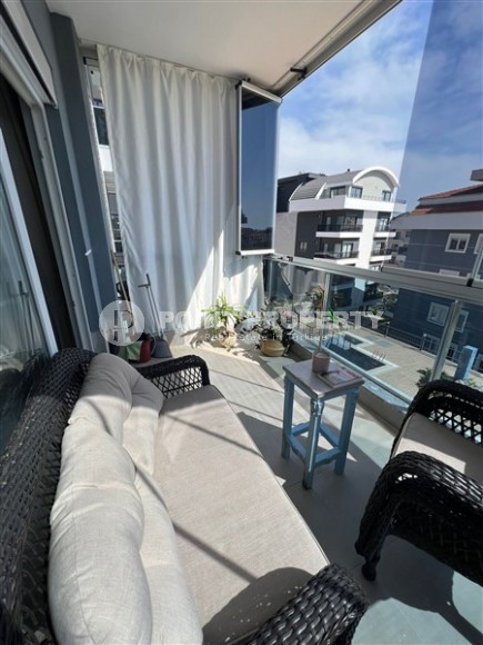 Compact 1+1 apartment with a spacious glazed balcony, in a prestigious area of Alanya - Upper Oba-id-7201-photo-6