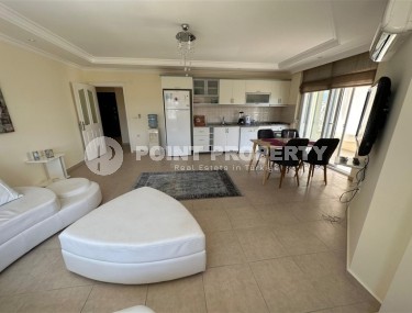 Светлая, просторная квартира 3+1, общей площадью 140 м2, в центре живописного района Аланьи - Тосмур-id-7204-фото-3