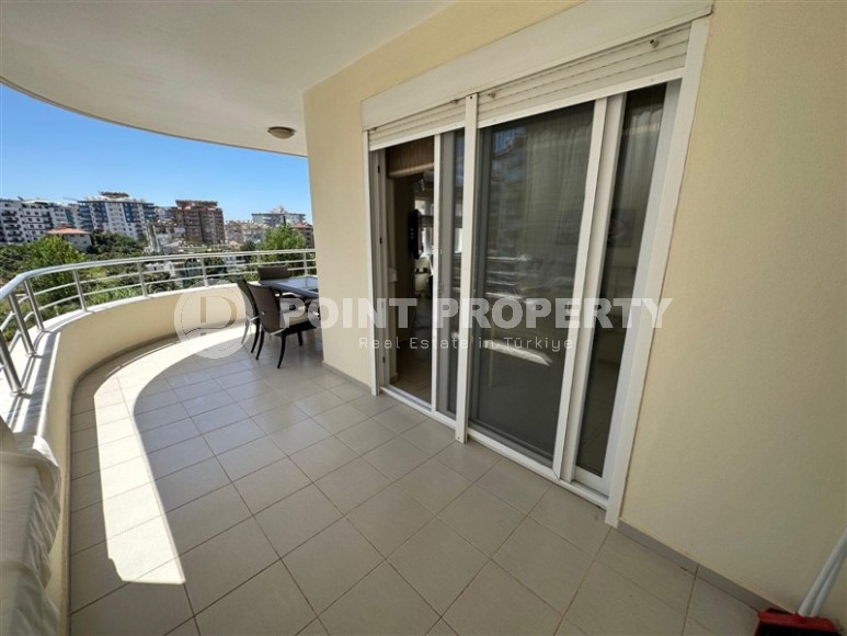 Светлая, просторная квартира 3+1, общей площадью 140 м2, в центре живописного района Аланьи - Тосмур-id-7204-фото-11