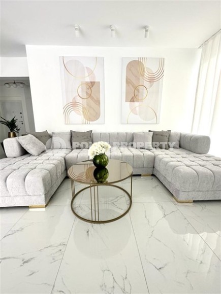 Stylish apartment with a new designer renovation 850 meters from the sea, in the center of Alanya-id-7208-photo-2