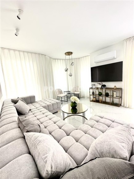 Stylish apartment with a new designer renovation 850 meters from the sea, in the center of Alanya-id-7208-photo-3