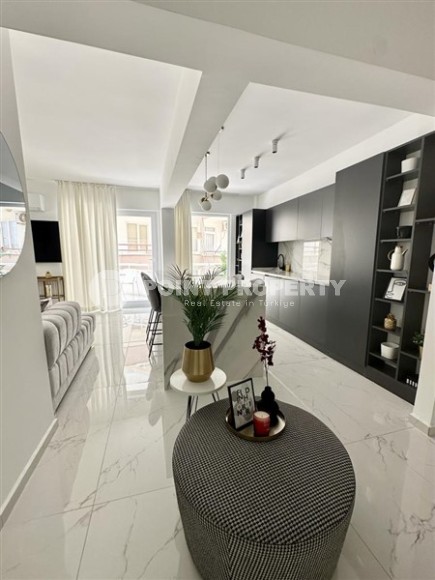 Stylish apartment with a new designer renovation 850 meters from the sea, in the center of Alanya-id-7208-photo-5