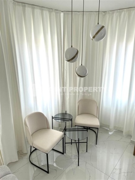 Stylish apartment with a new designer renovation 850 meters from the sea, in the center of Alanya-id-7208-photo-6