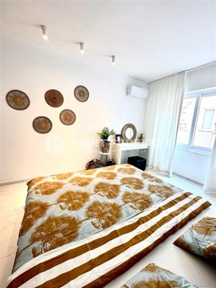 Stylish apartment with a new designer renovation 850 meters from the sea, in the center of Alanya-id-7208-photo-9